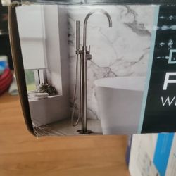 Glacier  Bay  Floor Mount Tub Filler