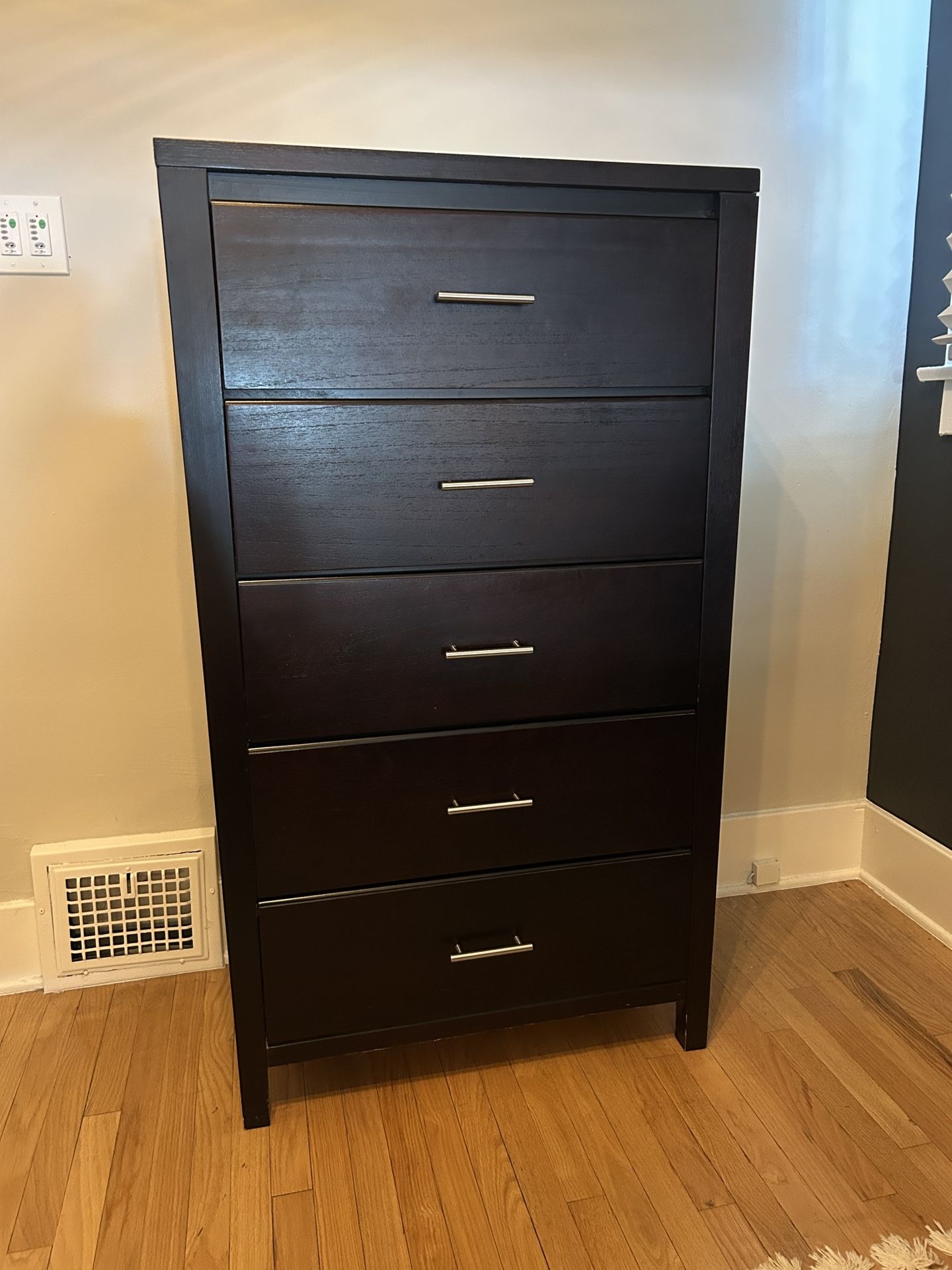 Dresser and nightstand - Good Condition