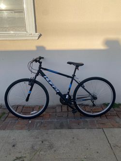 Huffy Rock Creek 29” Men’s Mountain Bike – 18 Speed – Good Condition