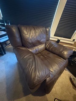 Free recliner need gone asap