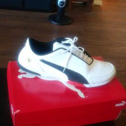 Puma Kart Cat. Size 11.5