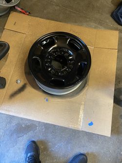 Set of 4 2500 CHEVY/GMC 8x170 8 lug rims