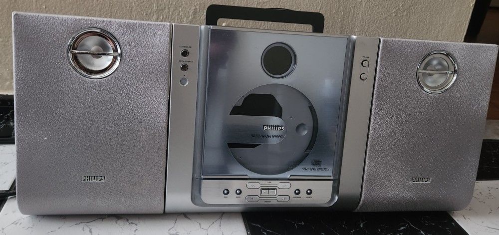 Phillips Micro Hi-Fi System MC235/37
