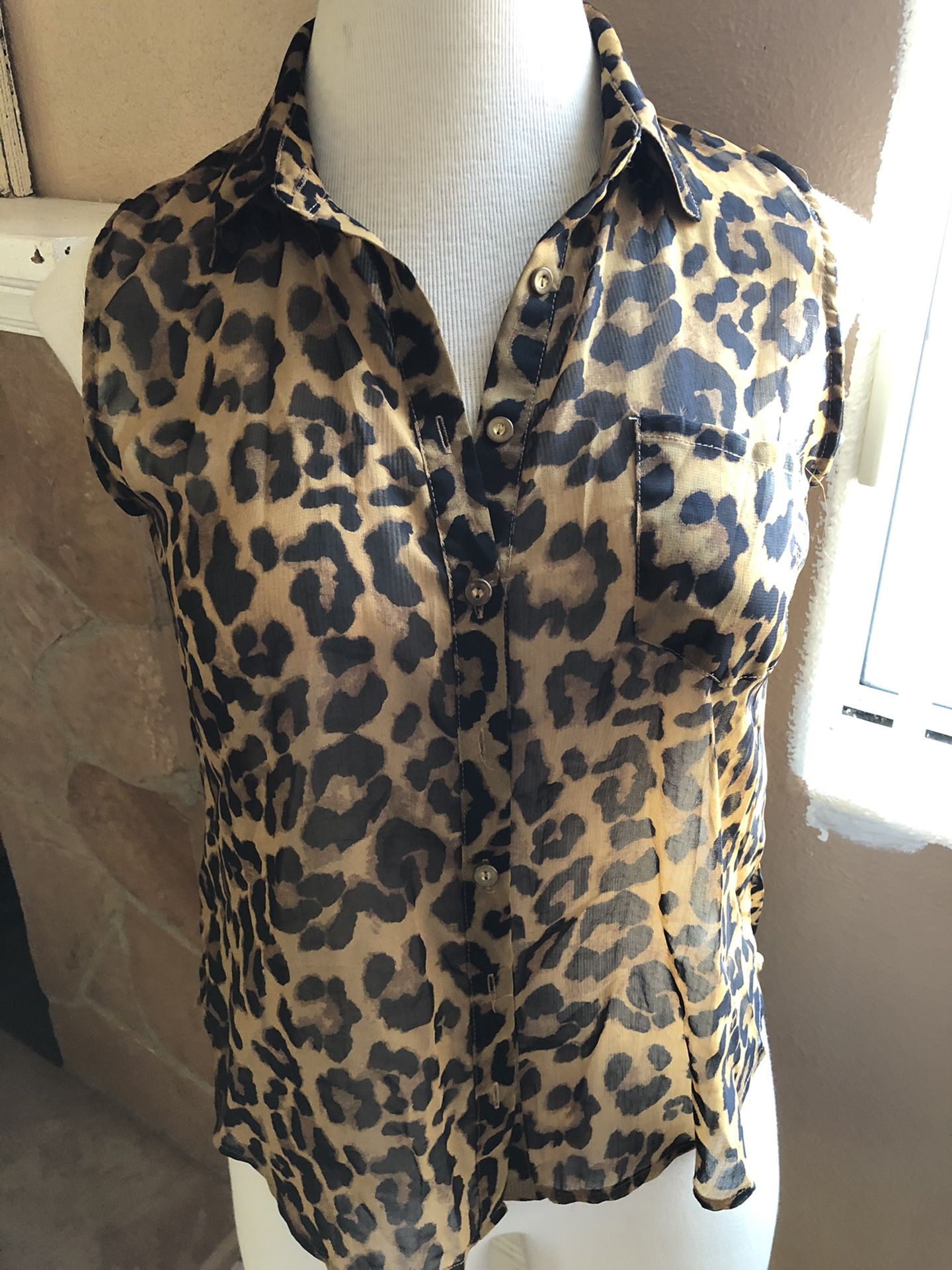 Top size Large