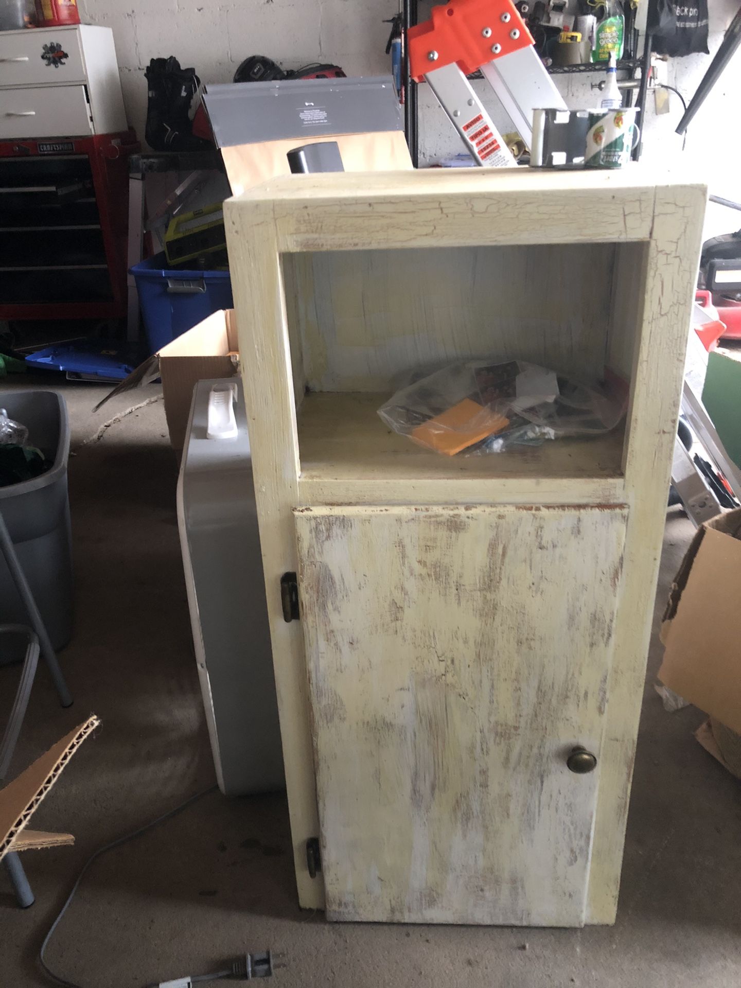 Project cabinet