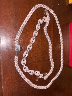 22in  8.5mm Cuban chain moissanite