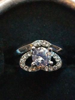 Women's wedding engagement promises ring heart shape designer ring set size 6.0