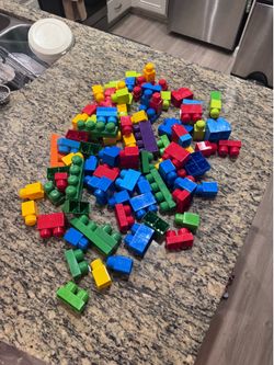 Mega Bloks First Builders Building Blocks Lot + Storage Bag