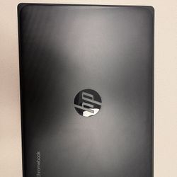 Hp Chromebook And Logitech Mouse 