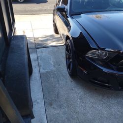 2014 Mustang V6 Manual 6-speed 