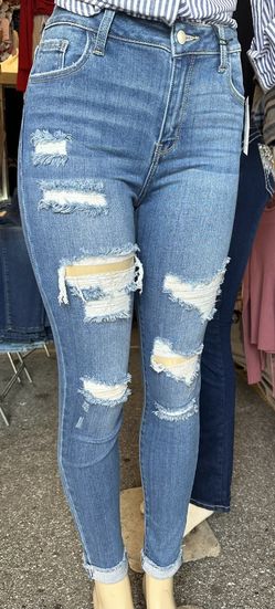 High Rise Destroyed Cuffed Relaxed Fit