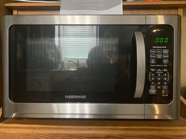 Fsrberware 1100watt Microwave 