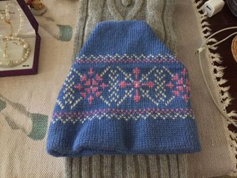 Wool hat sz small