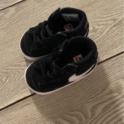 Toodler Nike