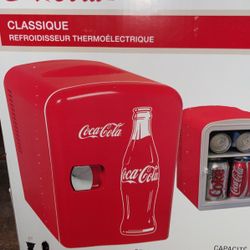 Mini Fridge 
