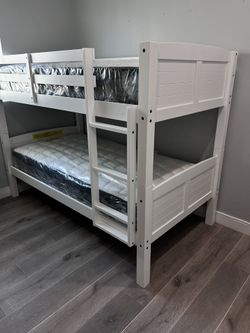 Litera Twin Size Nueva En Su Caja Incluye Colchones
