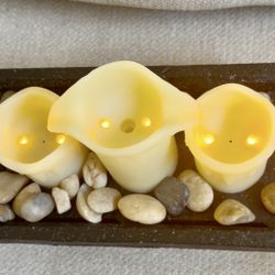 Small Candles Lights Up 