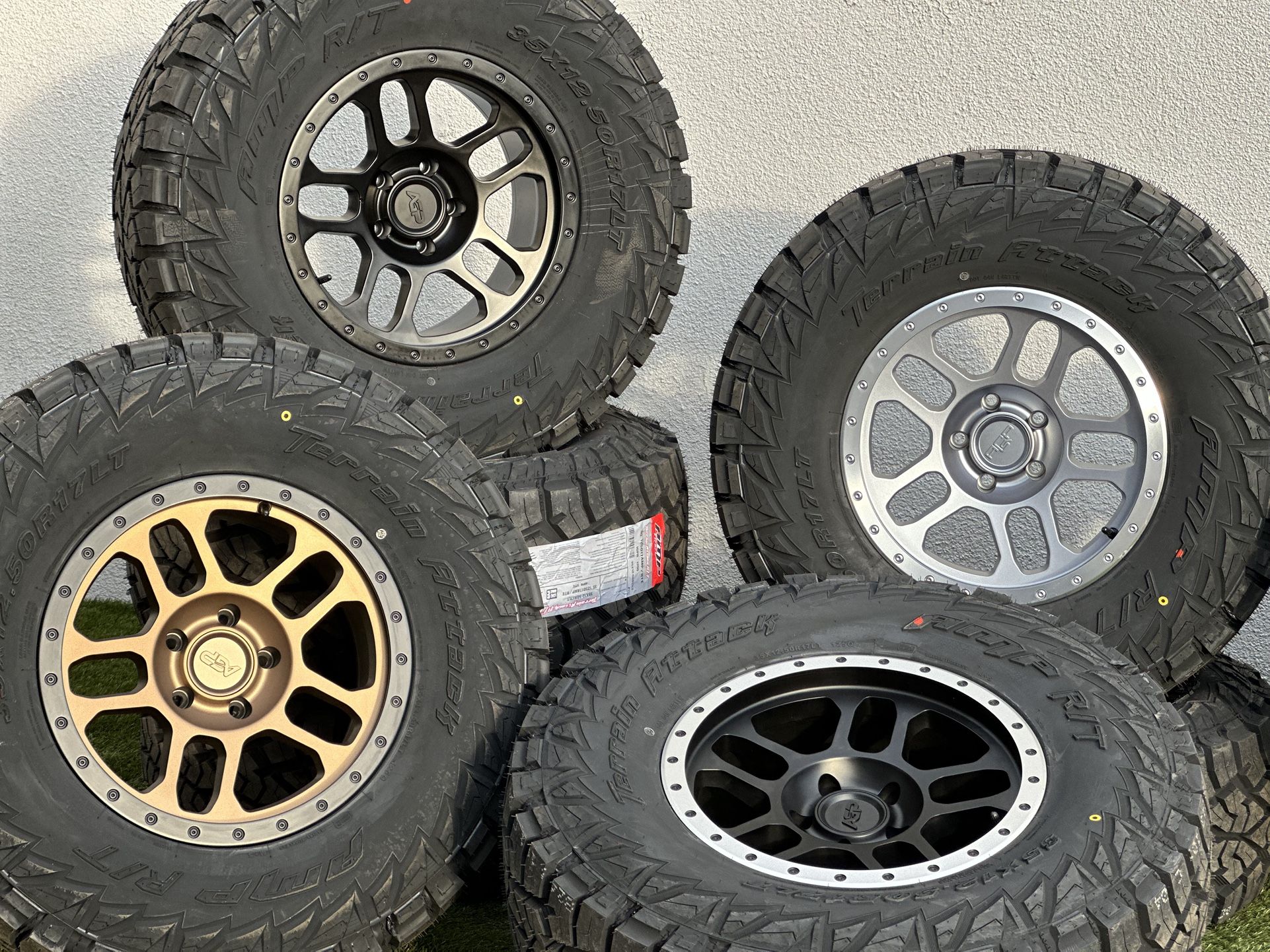 2025 NEW Set of 4 Wheels 17” Jeep Wrangler 5x127 Rims JK Gladiator JL 35” R/T Tires Sahara Rubicon 4xe