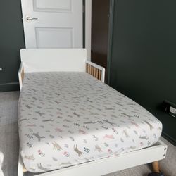 Toddler Bed With Moonlight Slumber Reversible Mattress