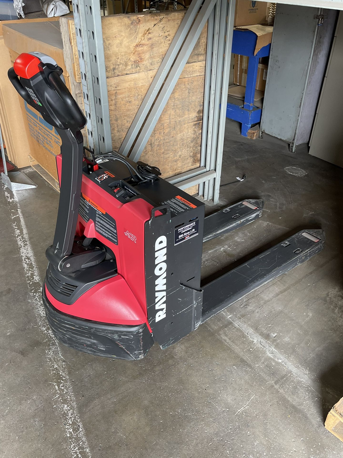 Raymond 8210 Electric Walk-Behind Pallet Jack, 4,500 Lb Capacity, 24V, LOW HOURS