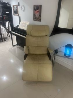 Leather recliner chair