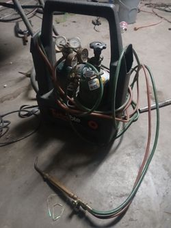 Torch set victor