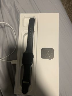 Apple Watch series 5 44mm