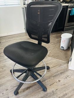 Black Mesh Drafting Office Chair