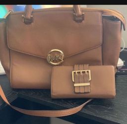 Michael Kors Purse & Wallet