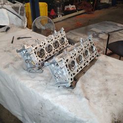 SN95 99-04  FORD MUSTANG GT COUPE CONVERTIBLE COBRA FOX BODY EXPEDITION LINCOLN 4.6 HEADS  PART#RF-F5AE-6090-B22A