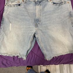 Levi's Light Blue Denim Jean Shorts. Waist Size 40
