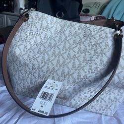 Brand New Michael Kors Purse Retail $398