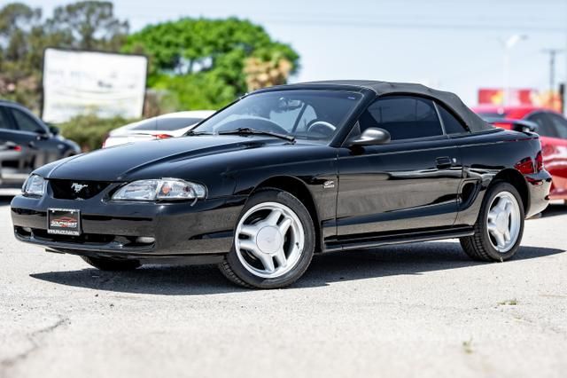 1995 Ford Mustang