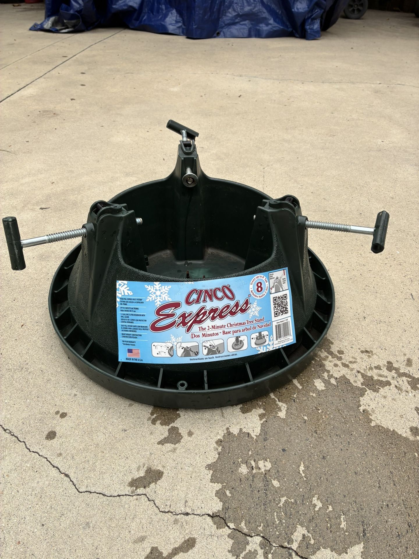 8 ft Max Polypropylene Christmas Tree Stand,