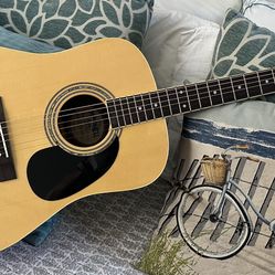 Mitchell Acoustic Guitar 107 - 100S