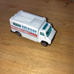 Ambulance (HOT WHEEL)
