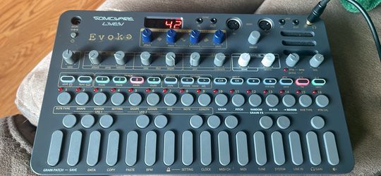 Sonicware Liven Evoke - like new