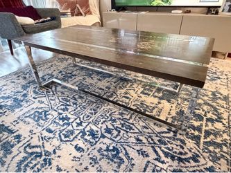 Two set of coffee tables