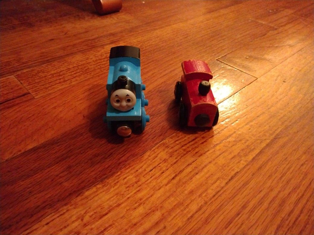 3/$10 🌟Thomas the Train and Little Red Train Car Set