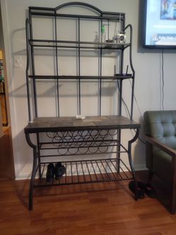 Iron Baker's rack