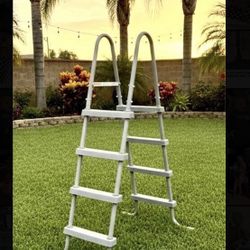 Swimming Pool Ladder - 48 Inches Tall - Excellent Clean Condition 