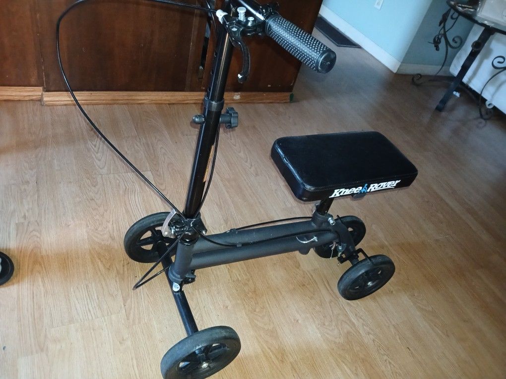 Knee Rover 