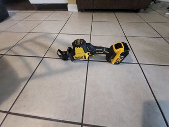 Dewalt  tool  + battery