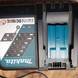 Makita Battery Charger 