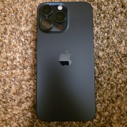 Immaculate Apple Iphone 15 Pro Max 512g UNLOCKED  Will Trade For Samsung Fold 7 Verizon 512g+