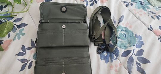 Olive green wallet/purse