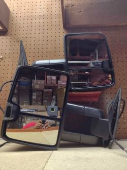 03-06 Silverado Sierra Tahoe Yukon Side Mirrors Espejos