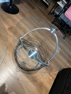 Coffee Table w 2 end tables