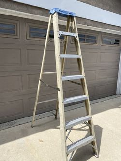 Werner 7 Ft Fiberglass Ladder 