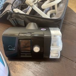 Res Med Air Sense 10 With UV Cleaner